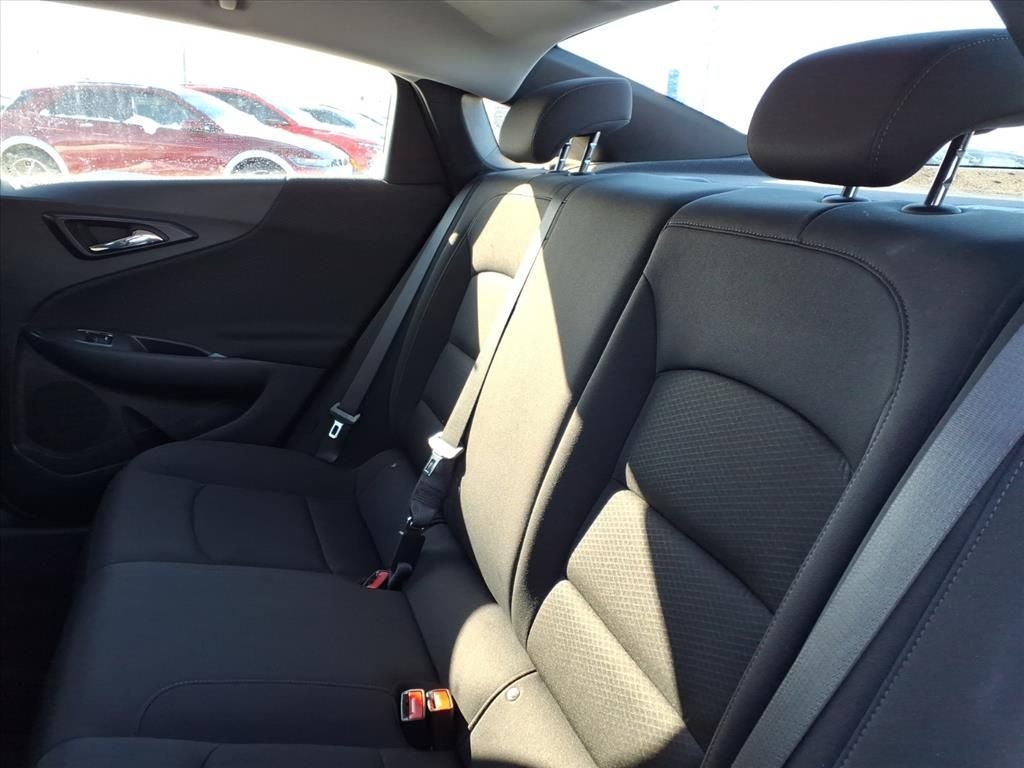 2024 Chevrolet Malibu LS 1FL