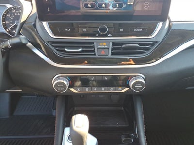 2025 Nissan Altima 2.5 SR