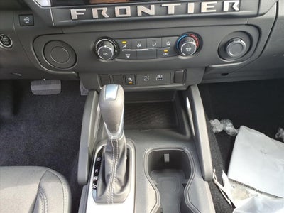 2025 Nissan Frontier SV