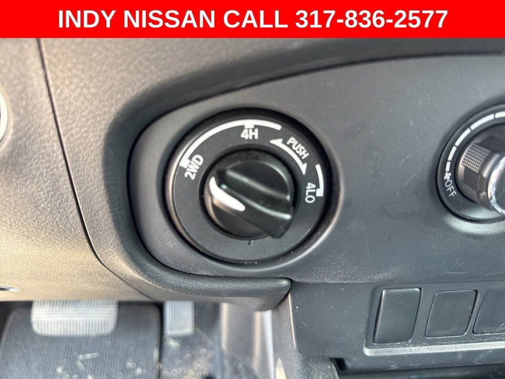 2024 Nissan Frontier SV