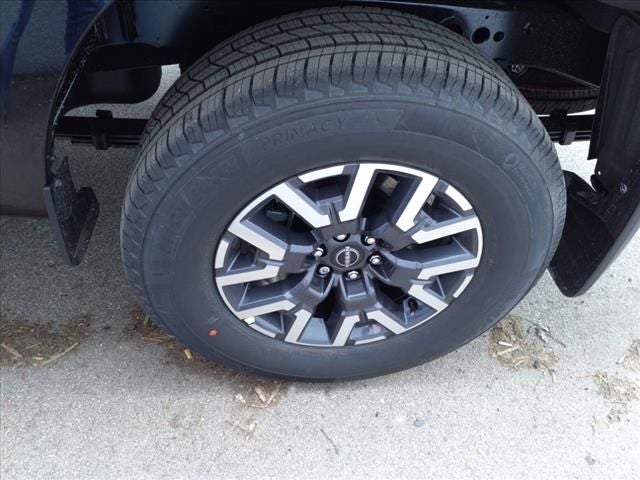 2025 Nissan Frontier SL