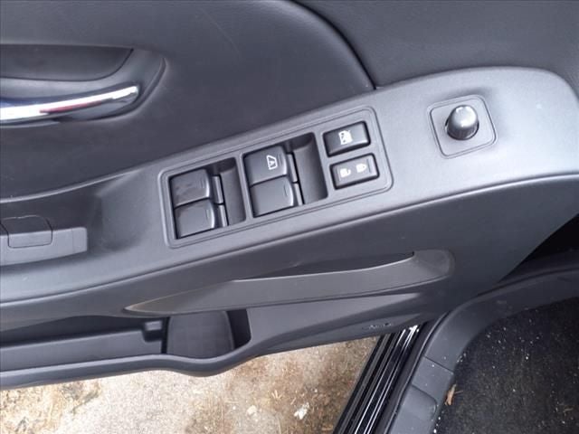 2025 Nissan Frontier SL