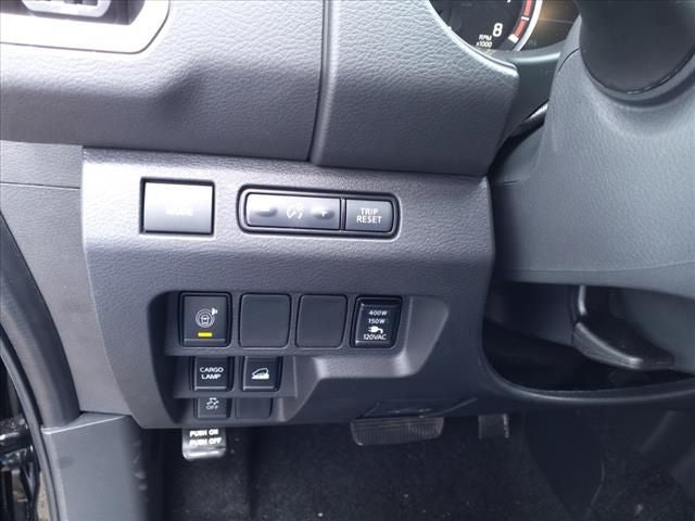 2025 Nissan Frontier SL