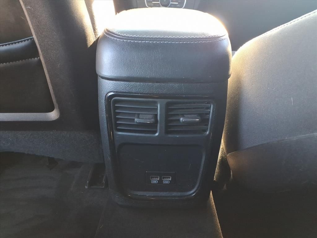 2017 Dodge Charger SE