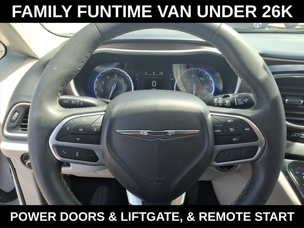 2023 Chrysler Voyager LX