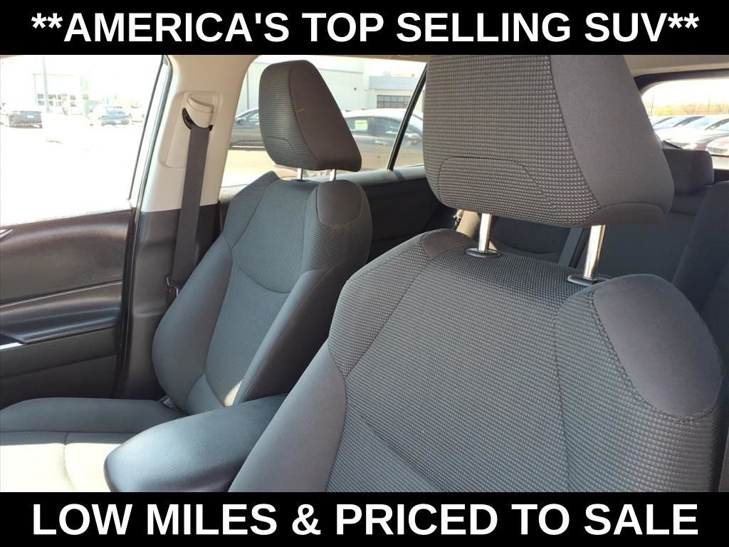 2019 Toyota RAV4 LE