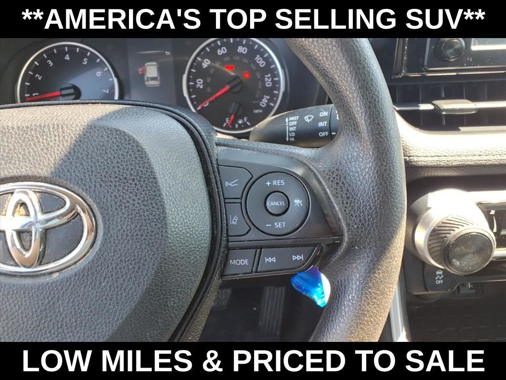 2019 Toyota RAV4 LE