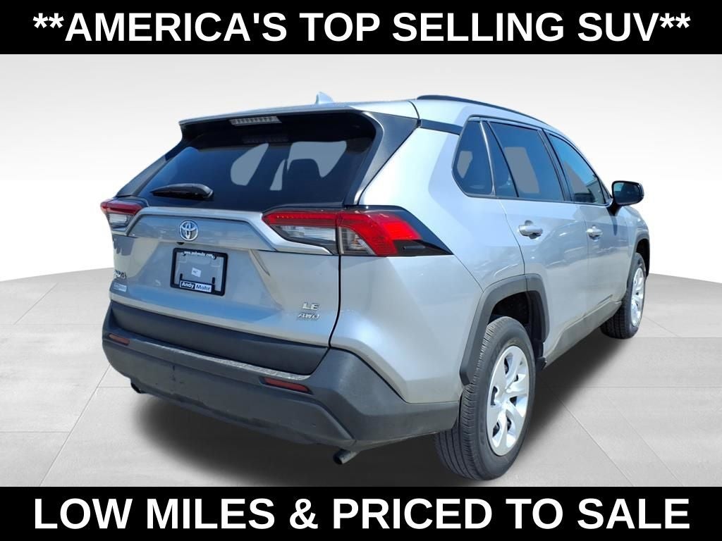 2019 Toyota RAV4 LE
