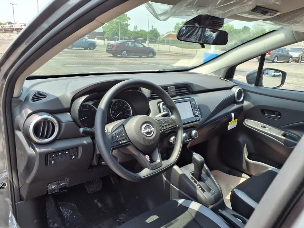 2025 Nissan Versa 1.6 S