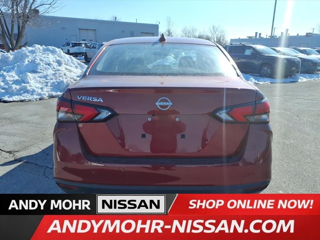 2025 Nissan Versa 1.6 SV