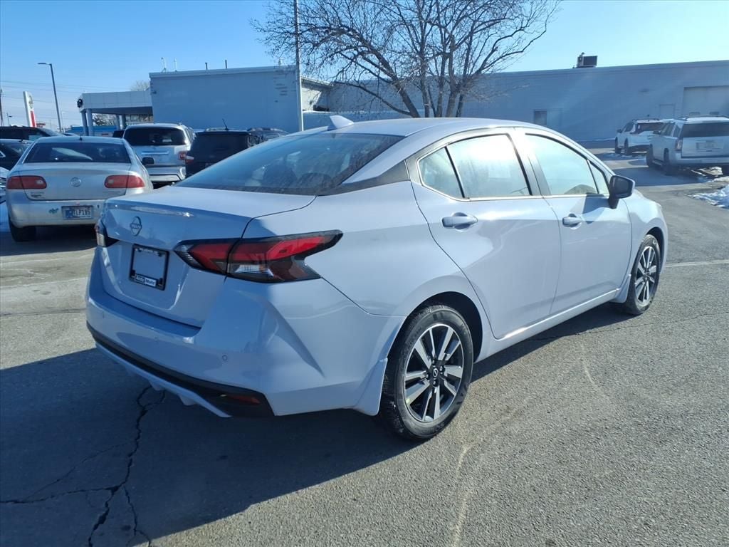 2025 Nissan Versa 1.6 SV