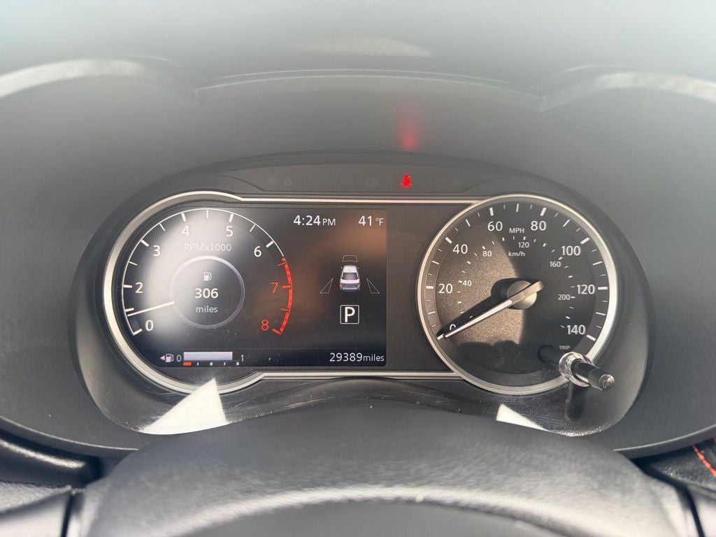 2024 Nissan Versa 1.6 SR