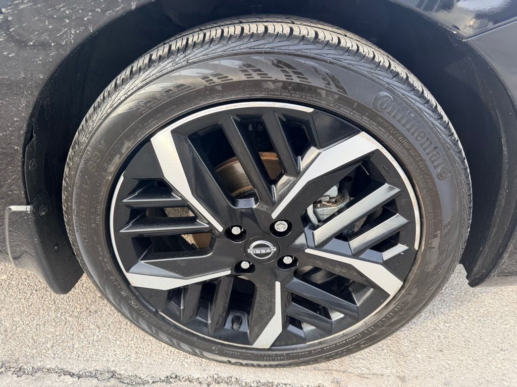 2024 Nissan Versa 1.6 SR