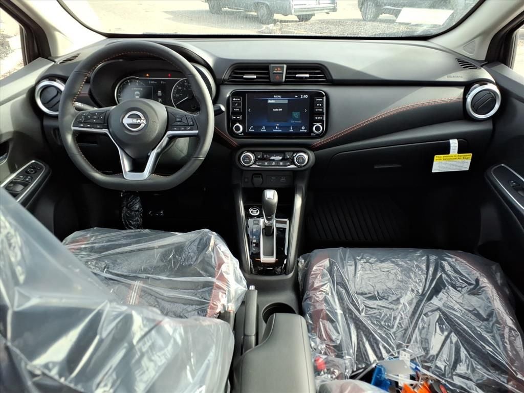 2025 Nissan Versa 1.6 SR