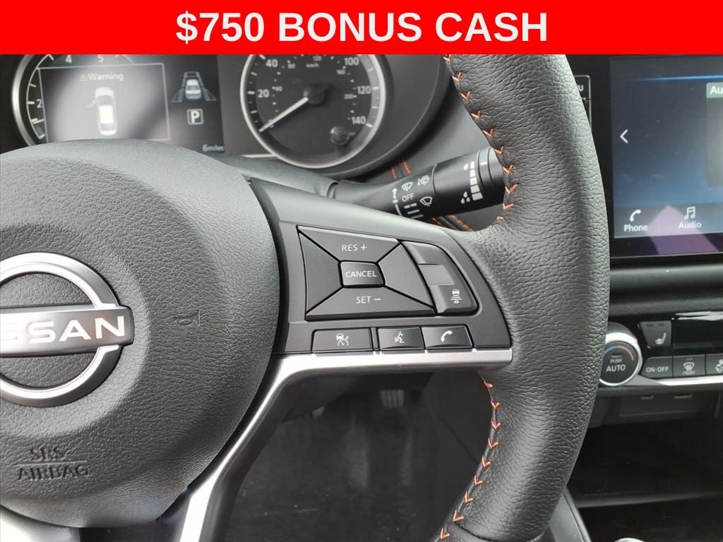 2025 Nissan Versa 1.6 SR