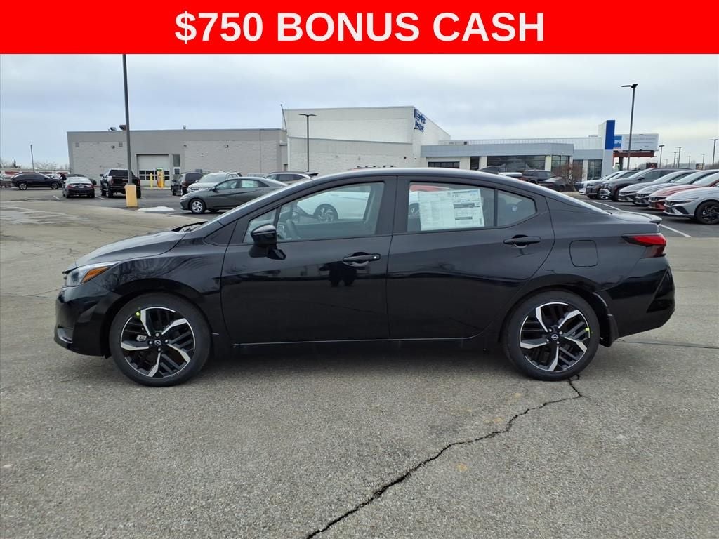 2025 Nissan Versa 1.6 SR