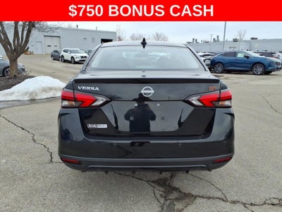 2025 Nissan Versa 1.6 SR