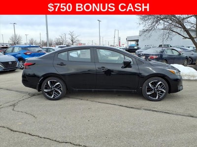 2025 Nissan Versa 1.6 SR