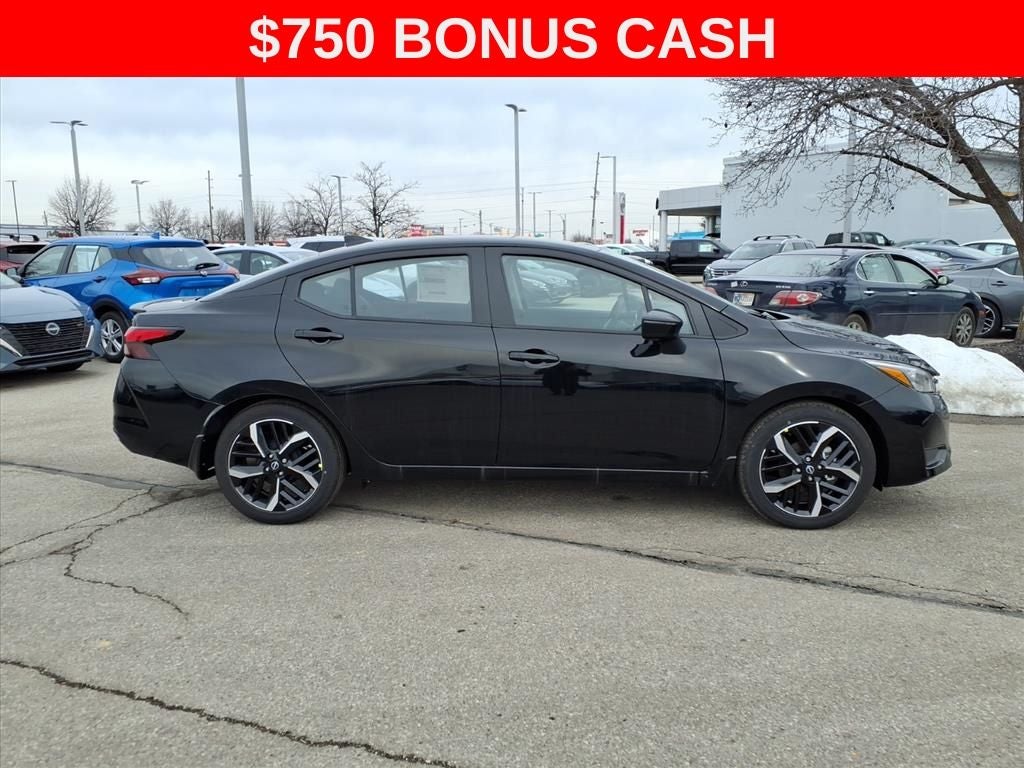 2025 Nissan Versa 1.6 SR