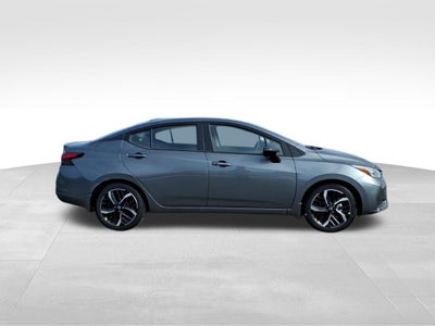 2025 Nissan Versa 1.6 SR