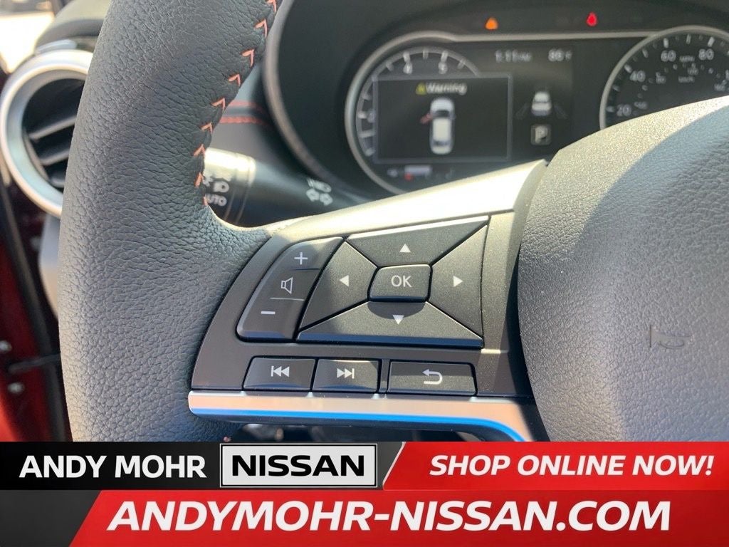 2025 Nissan Versa 1.6 SR
