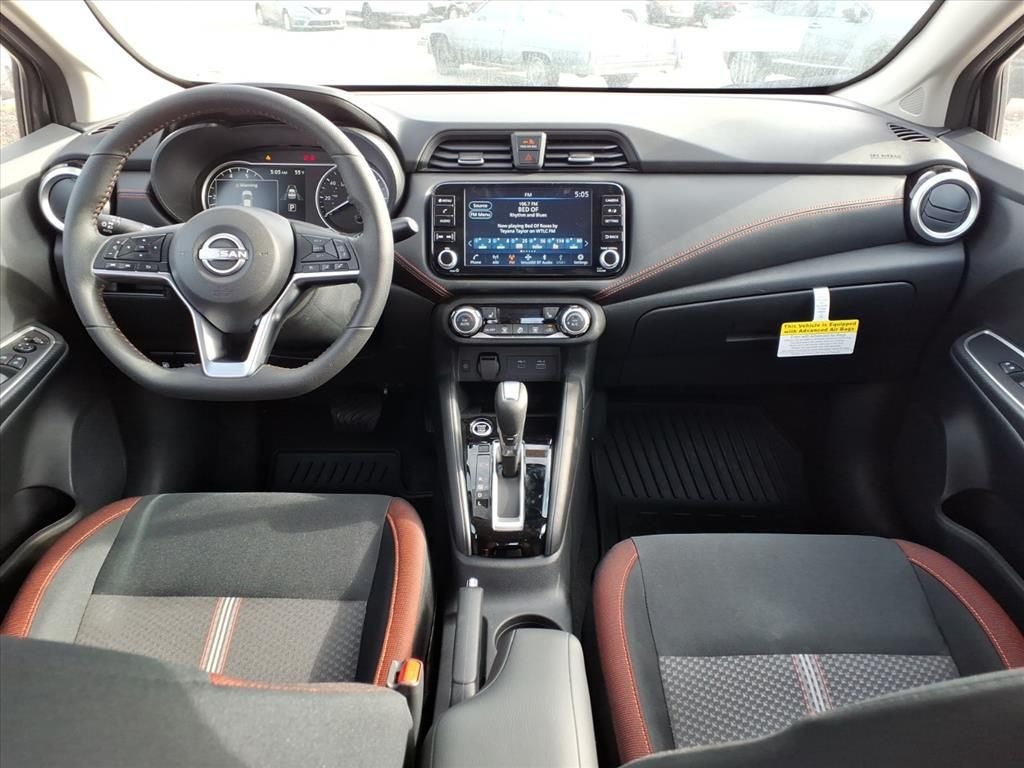 2025 Nissan Versa 1.6 SR