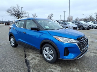 2025 Nissan Kicks Play S