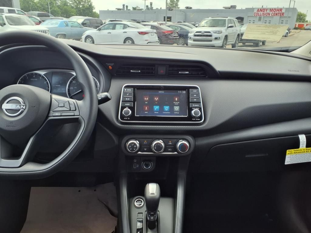 2025 Nissan Kicks Play S