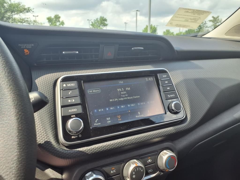 2025 Nissan Kicks Play S