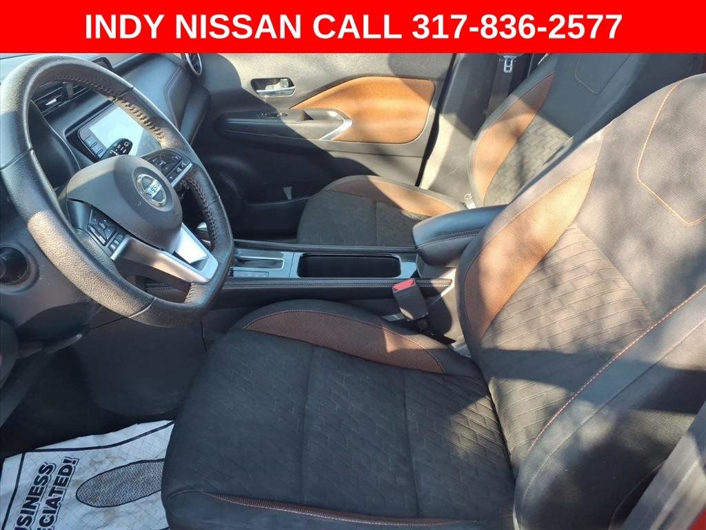2021 Nissan Kicks SR