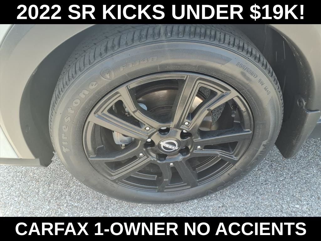 2022 Nissan Kicks SR