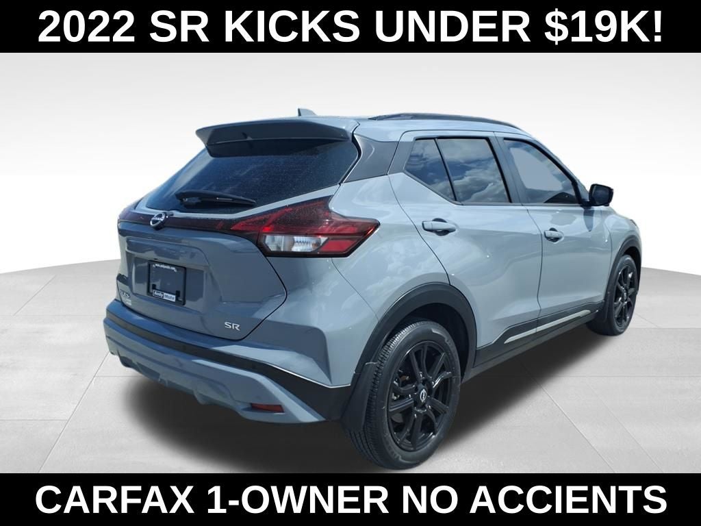 2022 Nissan Kicks SR