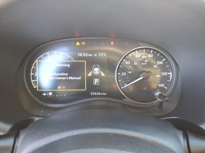 2022 Nissan Kicks SR