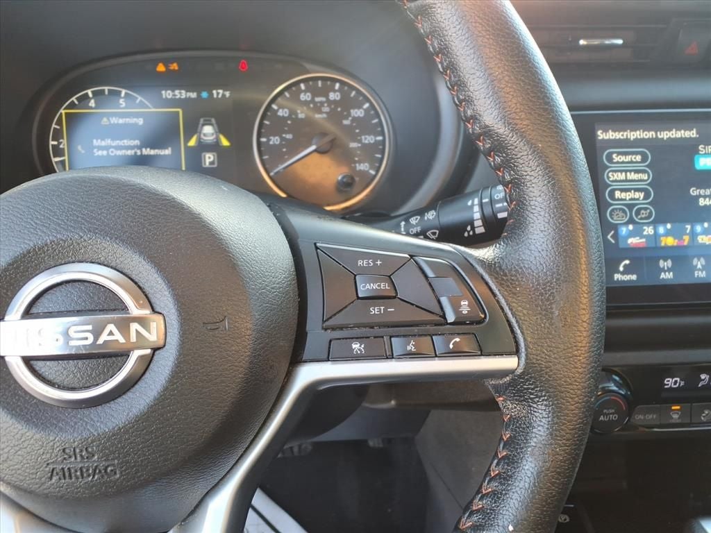 2022 Nissan Kicks SR