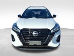 2022 Nissan Kicks SR