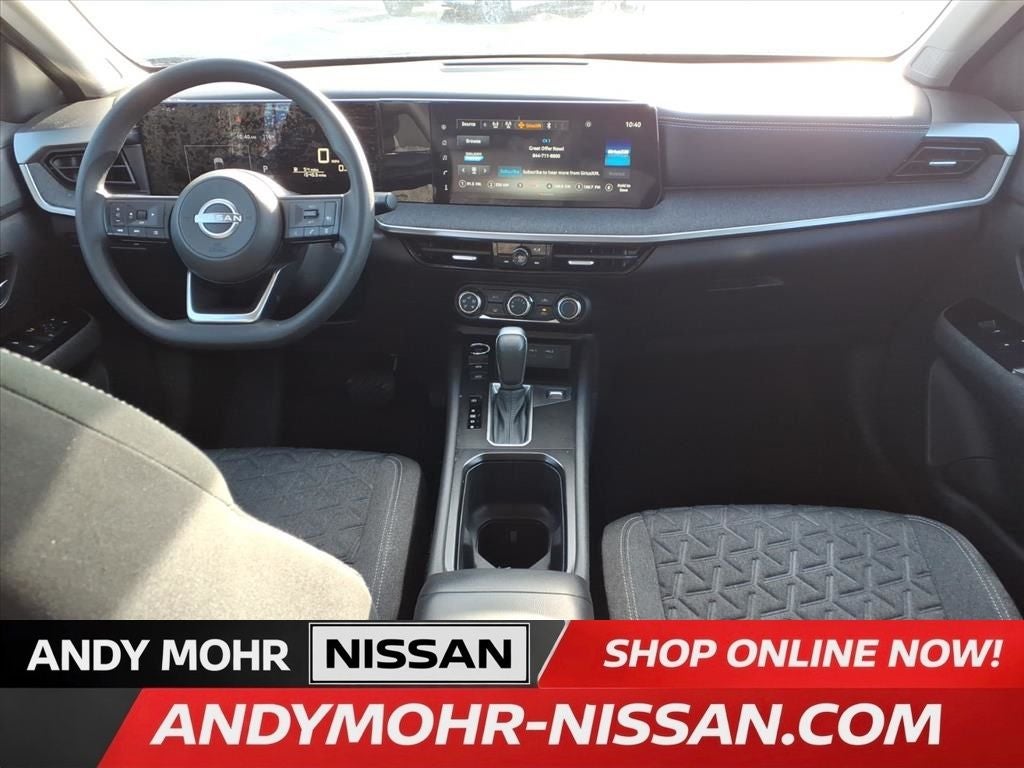 2025 Nissan Kicks SV