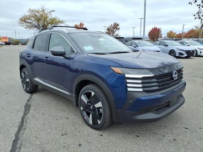 2025 Nissan Kicks SR