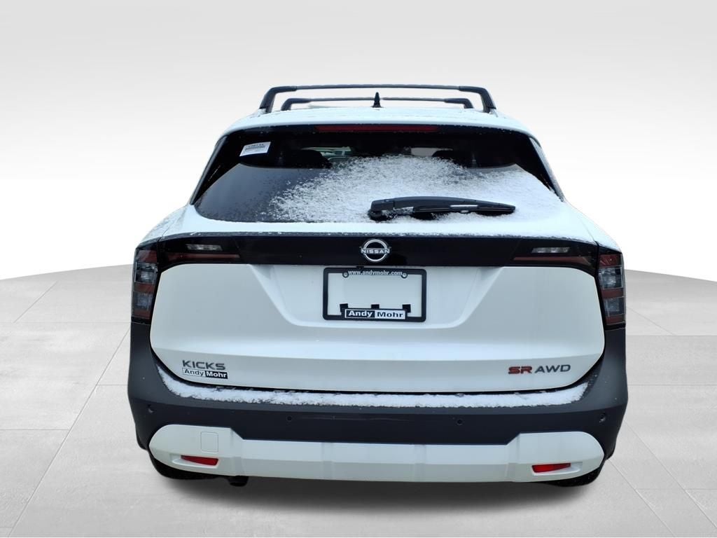 2026 Nissan Kicks SR