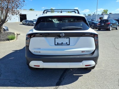 2026 Nissan Kicks SR