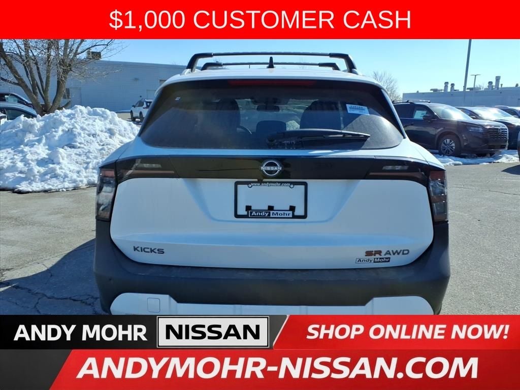 2026 Nissan Kicks SR
