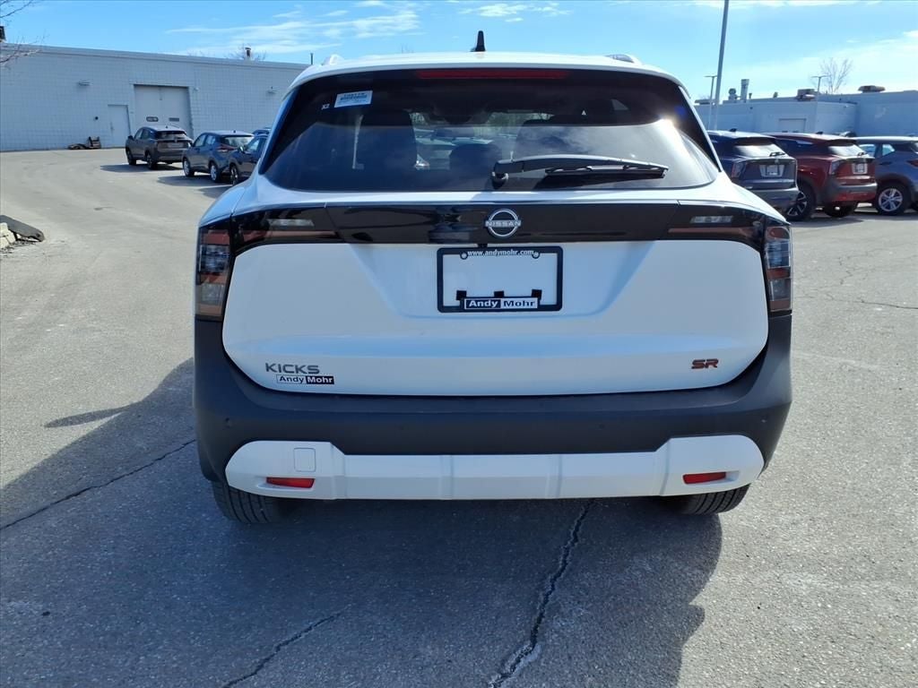 2026 Nissan Kicks SR