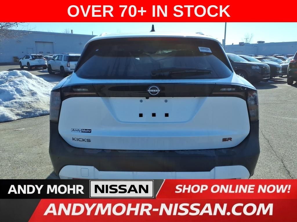 2026 Nissan Kicks SR