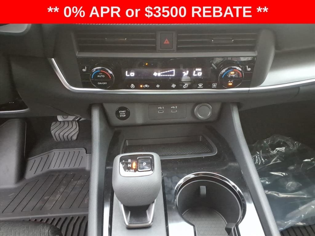 2026 Nissan Rogue SV