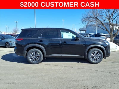 2026 Nissan Pathfinder S