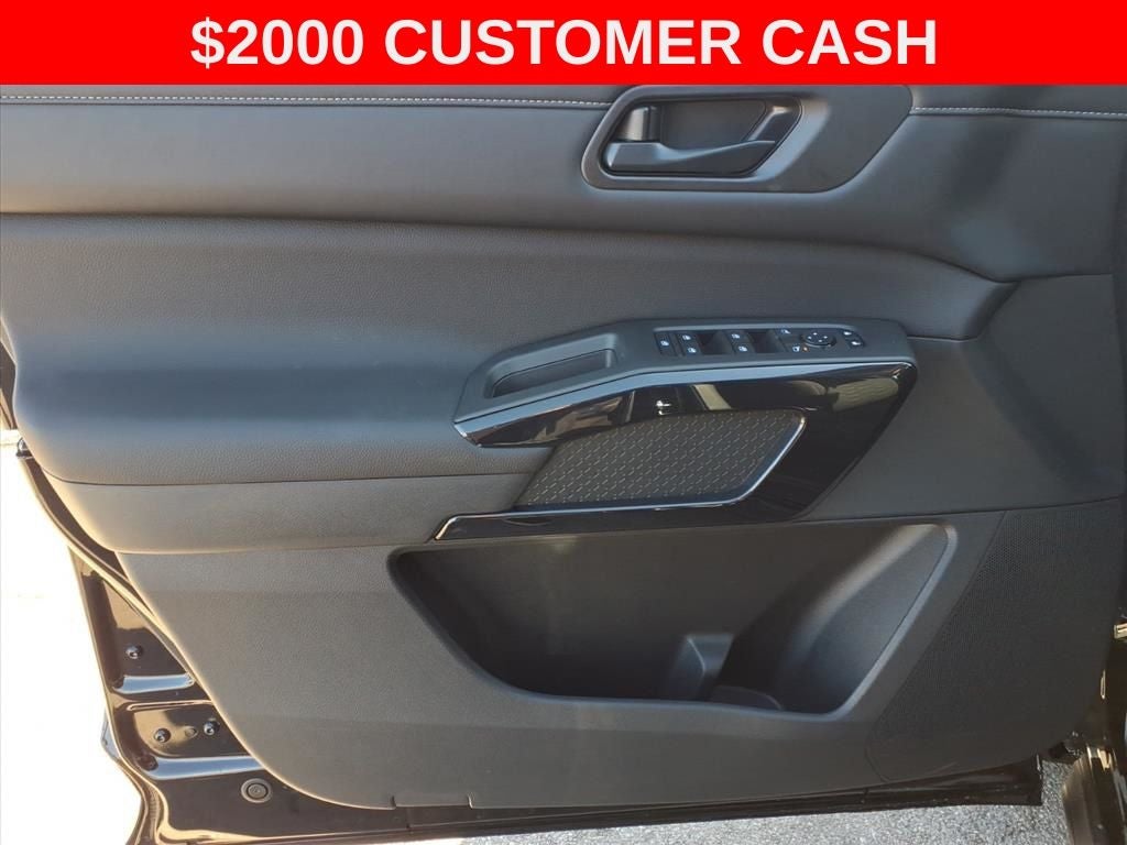 2026 Nissan Pathfinder S