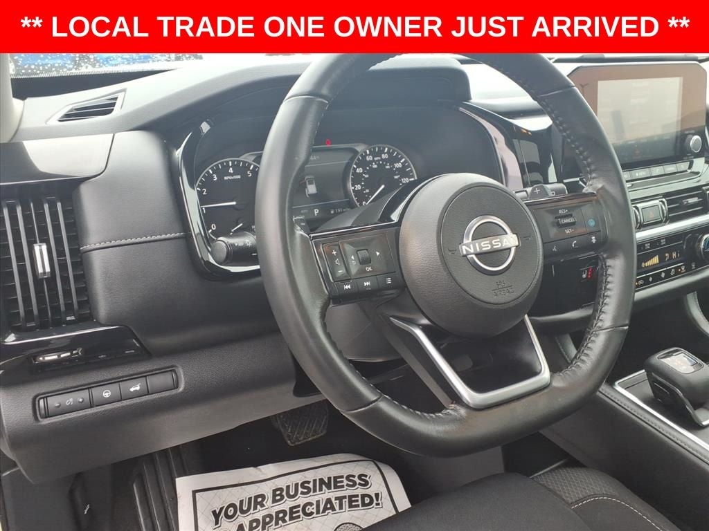 2022 Nissan Pathfinder SV