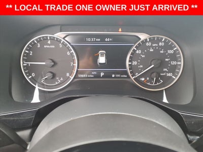 2022 Nissan Pathfinder SV