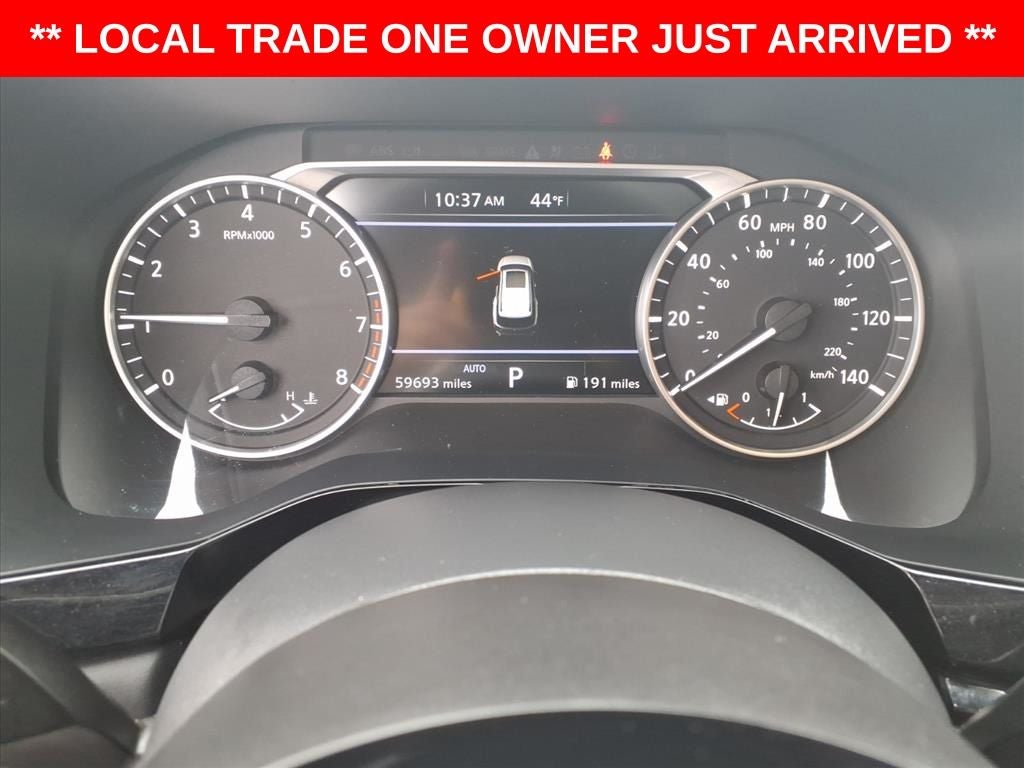 2022 Nissan Pathfinder SV