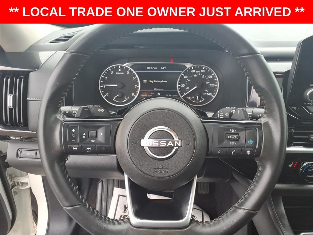 2022 Nissan Pathfinder SV