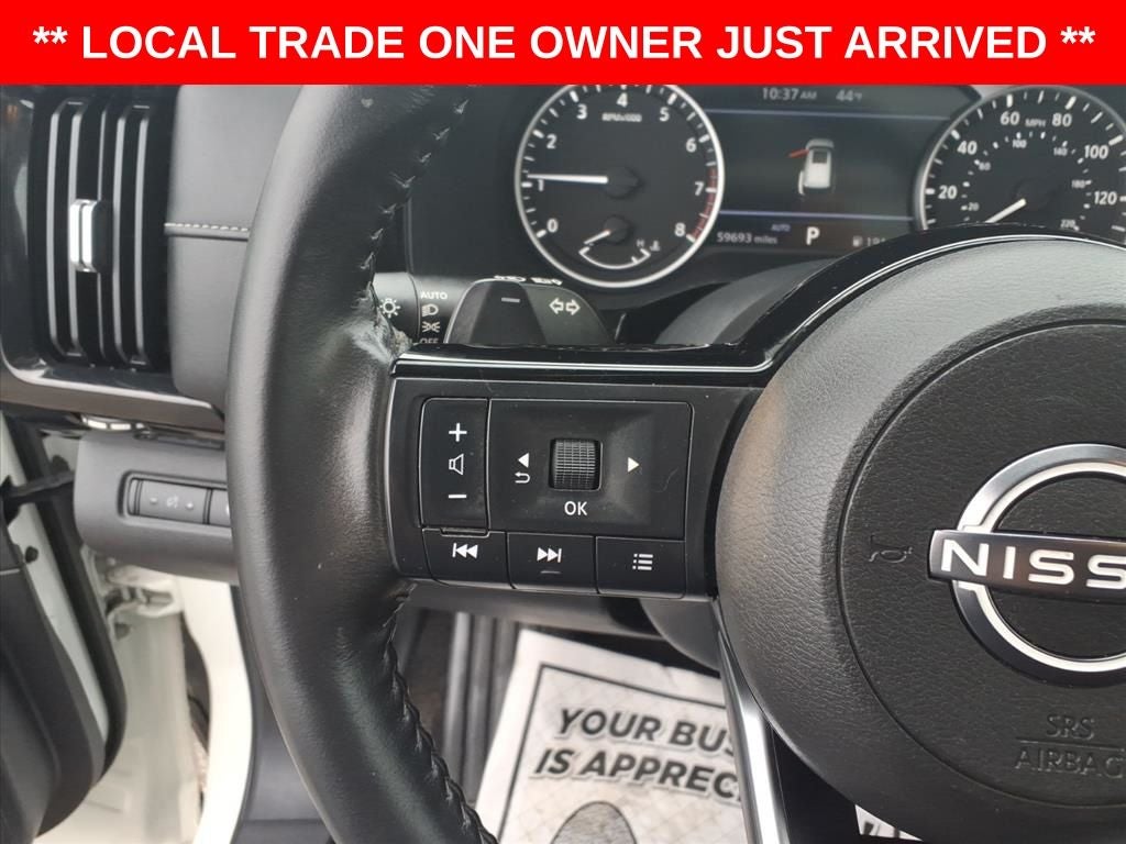 2022 Nissan Pathfinder SV